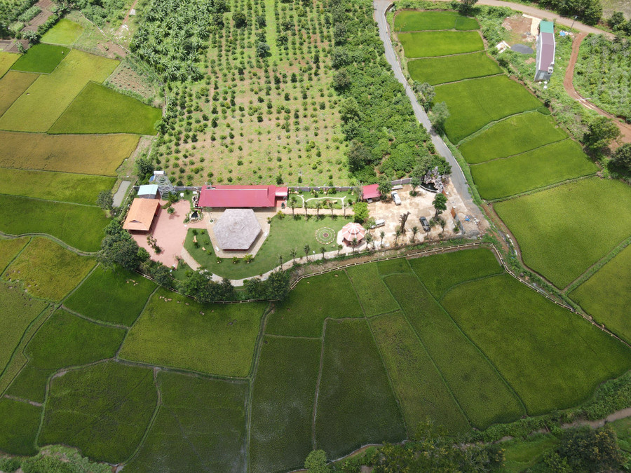 "Biệt phủ" xây dựng trái phép trên đất nông nghiệp ở xã Chư Á "Biệt phủ" xây dựng trái phép trên đất nông nghiệp ở xã Chư Á