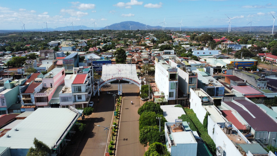 Thu ngân sách trên địa bàn huyện Chư Pưh đạt được kết quả tích cực. Ảnh: Quang Tấn
