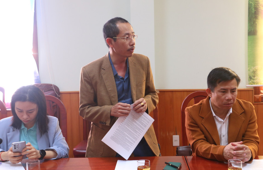 Phó Chủ tịch Thường trực Hội Nhà báo tỉnh Trần Quốc Anh tham gia ý kiến tại buổi họp báo. Ảnh: Quang Tấn Phó Chủ tịch Thường trực Hội Nhà báo tỉnh Trần Quốc Anh tham gia ý kiến tại buổi họp báo. Ảnh: Quang Tấn