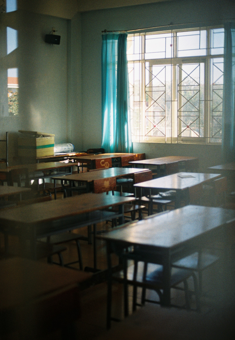 Giá film và các dịch vụ liên quan đến ảnh film tăng, đồng nghĩa với việc một lần bấm máy là một lần người chụp phải đắn đo, suy nghĩ. Ảnh: NVCC