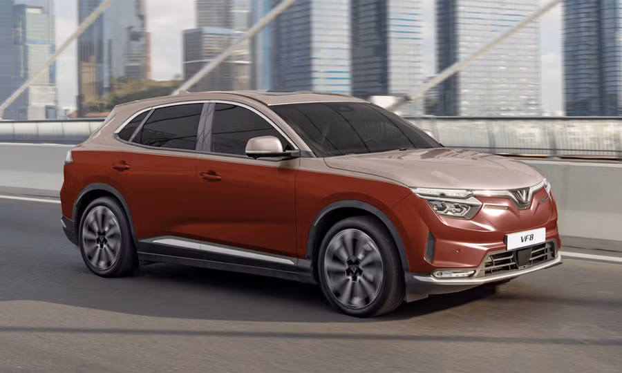 Ngoại hình VinFast VF 8 Lux Plus có 2 tông màu. Ảnh: ST