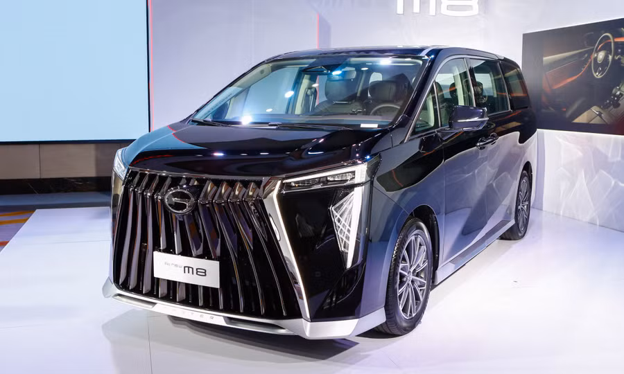 GAC M8 2024 được thiết kế theo phong cách khối hộp, vuông vức, tương tự như Toyota Alphard. Ảnh: ST