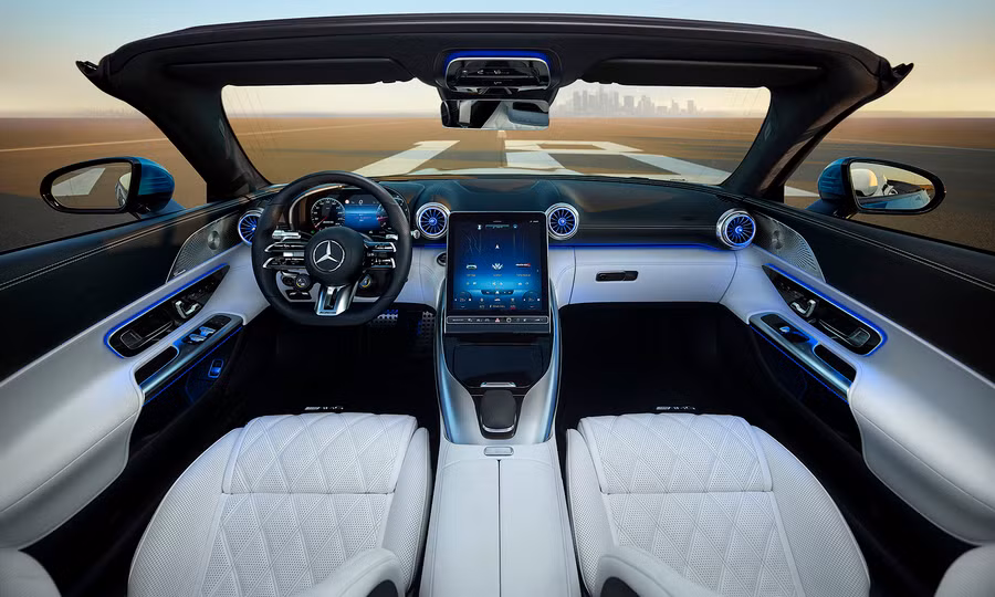 Nội thất đậm chất thể thao của Mercedes-AMG SL 2024. Ảnh: ST