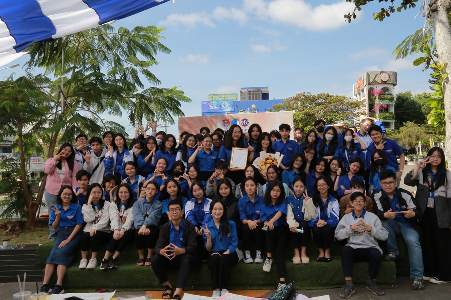 Buổi ra mắt CLB Tiếng Anh Pleiku English Club. Ảnh: ĐVCC Buổi ra mắt CLB Tiếng Anh Pleiku English Club. Ảnh: ĐVCC