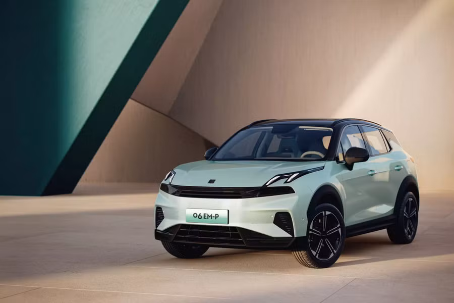 Lynk & Co 06 được kế thừa nền tảng công nghệ chế tạo khung gầm, động cơ từ Volvo, do đó mẫu xe này có khả năng vận hành cũng như tính năng an toàn vượt trội trong phân khúc. Ảnh: ST Lynk & Co 06 được kế thừa nền tảng công nghệ chế tạo khung gầm, động cơ từ Volvo, do đó mẫu xe này có khả năng vận hành cũng như tính năng an toàn vượt trội trong phân khúc. Ảnh: ST