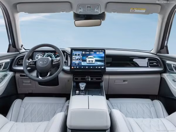 GAC GS8 2024 sở hữu khoang nội thất đầy sang trọng với cách bố trí hài hoà, vật liệu cao cấp. Ảnh: ST