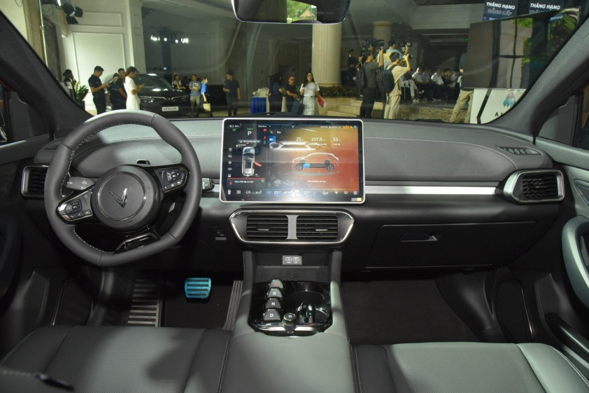 Nội thất VinFast VF 8 2024 không thay đổi về thiết kế. Ảnh: ST