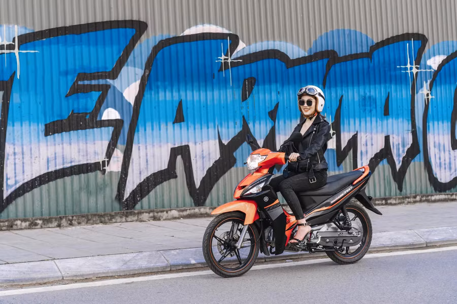 Sirius FI màu cam. (Nguồn: Yamaha)