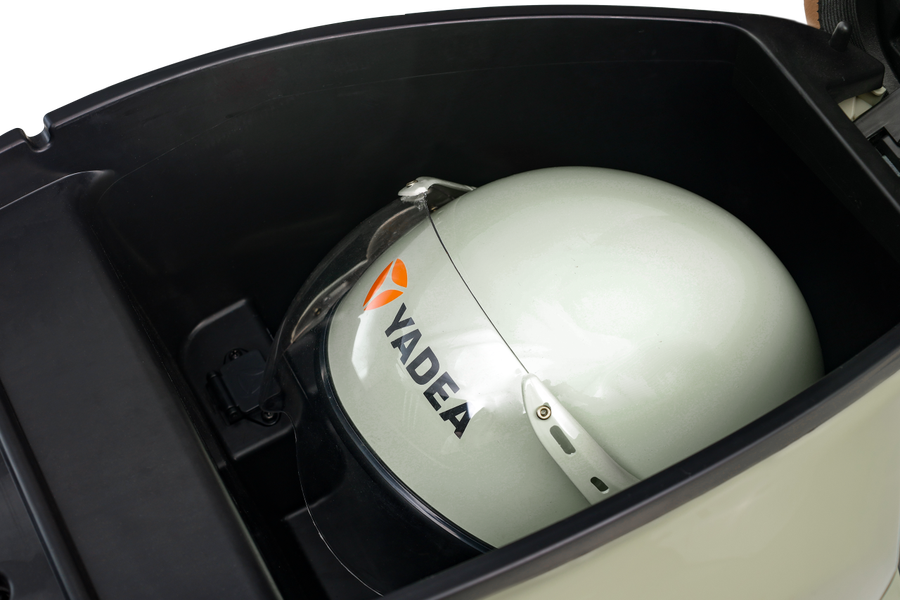 Cốp xe Oris rộng rãi. (Nguồn: Yadea) Cốp xe Oris rộng rãi. (Nguồn: Yadea)