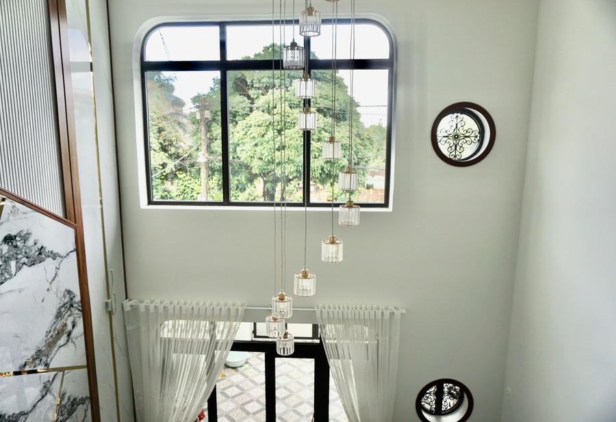 Cửa sổ bắt sáng tối ưu không gian nhà. Ảnh: Thảo Nhi