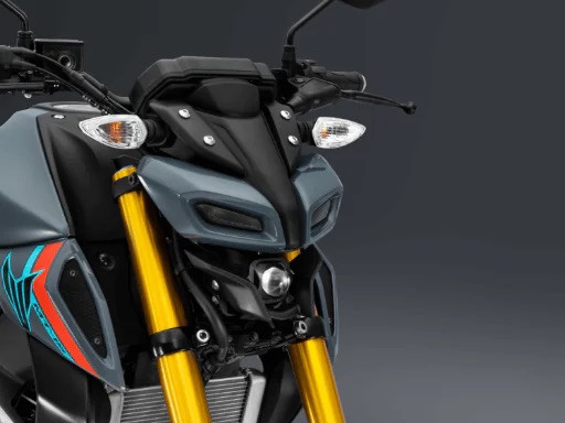 Đầu đèn của xe MT-15 (Nguồn: Yamaha)