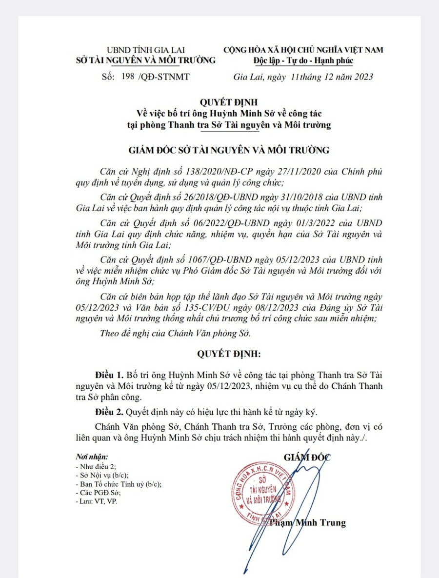 Tại Quyết định này, ông Huỳnh Minh Sở được bố trí về công tác tại phòng Thanh tra của Sở Tài nguyên và Môi trường Gia Lai. Ảnh: Nhật Hào Tại Quyết định này, ông Huỳnh Minh Sở được bố trí về công tác tại phòng Thanh tra của Sở Tài nguyên và Môi trường Gia Lai. Ảnh: Nhật Hào