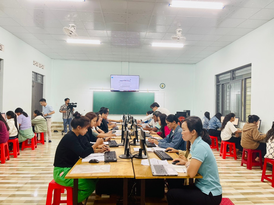 Lớp học đã thu hút 30 học viên tham gia. Ảnh: Nhật Hào