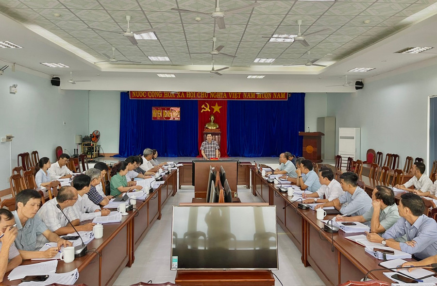 Quang cảnh buổi làm việc. Ảnh: Nhật Hào