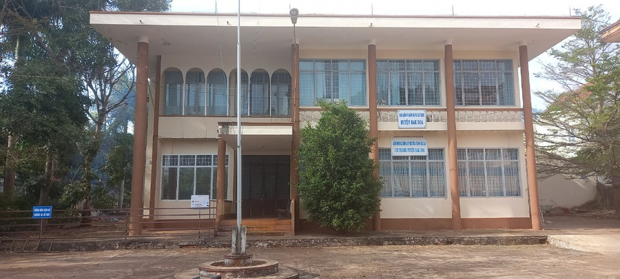 Hình ảnh Văn phòng Đăng ký đất đai Chi nhánh huyện Đak Đoa. Ảnh: Nhật Hào Hình ảnh Văn phòng Đăng ký đất đai Chi nhánh huyện Đak Đoa. Ảnh: Nhật Hào