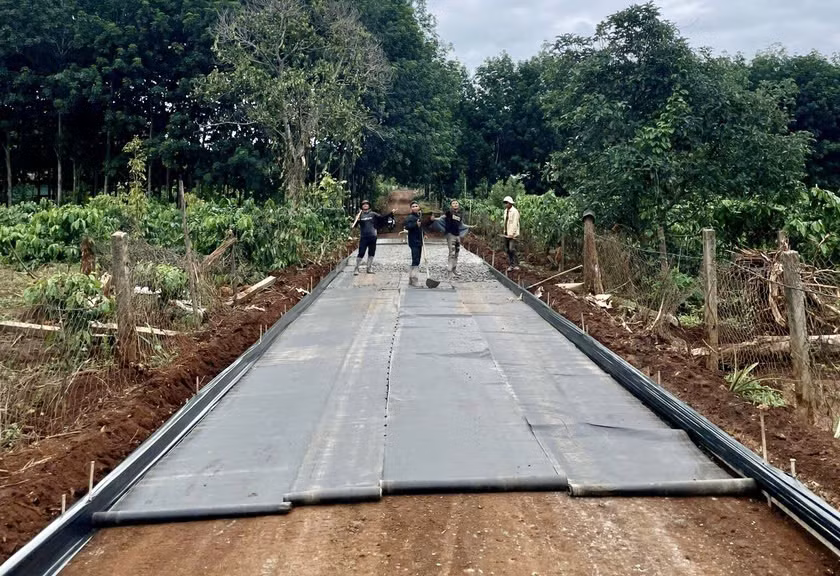 Hiện nay, tỷ lệ giải ngân vốn thực hiện Chương trình mục tiêu quốc gia về xây dựng nông thôn mới ở nhiều địa phương còn đạt thấp. Ảnh: Nhật Hào