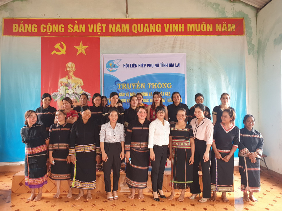 Dịp này, các cấp hội đã ra mắt gần 20 mô hình, câu lạc bộ về bảo vệ môi trường. Ảnh: Nhật Hào