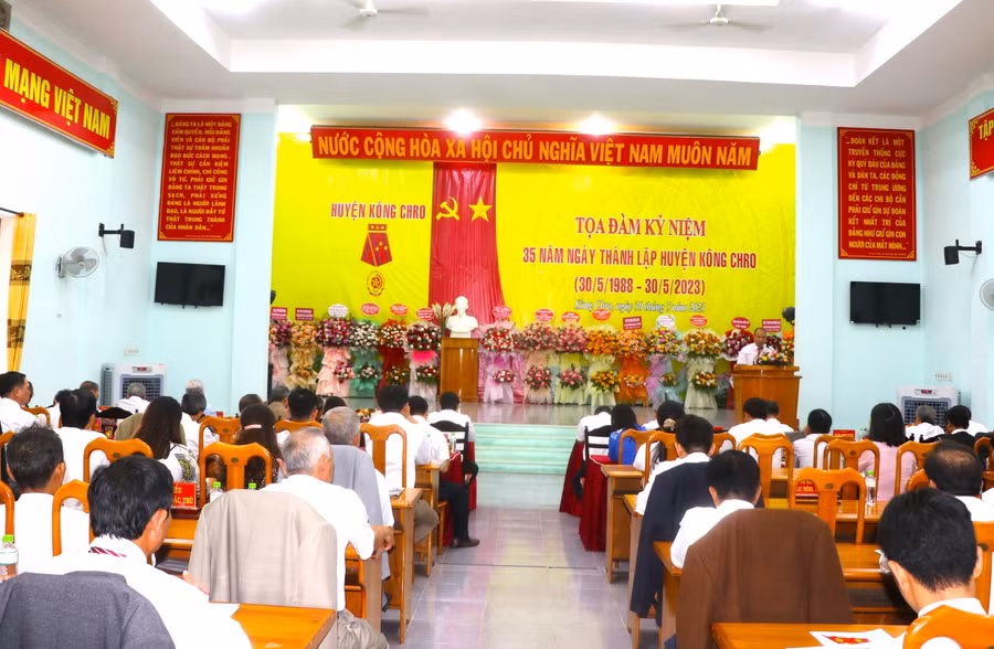 Quang cảnh buổi tọa đàm. Ảnh: Ngọc Minh