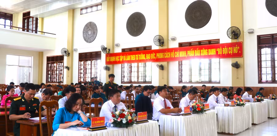 Các đại biểu dự Đại hội thi đua quyết thắng lực lượng vũ trang thị xã An Khê giai đoạn 2019-2024. Ảnh: Ngọc Minh