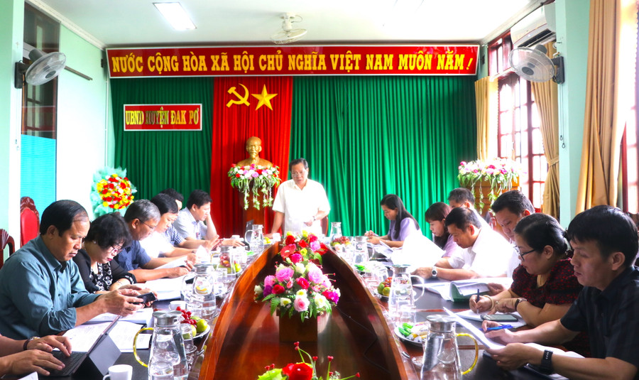 Quang cảnh buổi làm việc. Ảnh: Ngọc Minh Quang cảnh buổi làm việc. Ảnh: Ngọc Minh