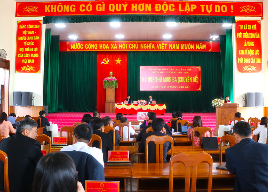 Quang cảnh kỳ họp. Ảnh: Ngọc Minh Quang cảnh kỳ họp. Ảnh: Ngọc Minh