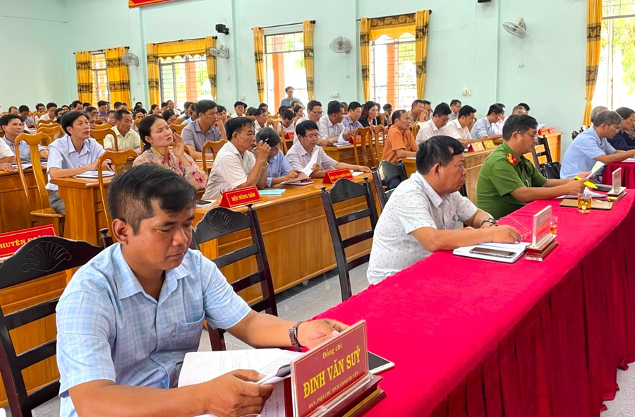 Các đại biểu dự hội nghị, tiếp xúc đối thoại. Ảnh: Phương Liên Các đại biểu dự hội nghị, tiếp xúc đối thoại. Ảnh: Phương Liên