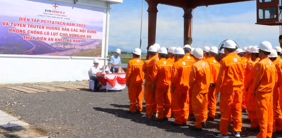 Quang cảnh buổi diễn tập phòng-chống thiên tai và tìm kiếm cứu nạn năm 2024 của Công ty Thủy điện An Khê-Ka Nak. Ảnh: Ngọc Minh