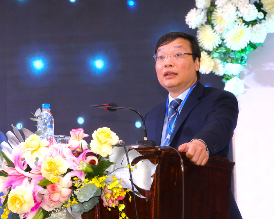 Phó Bí thư Tỉnh ủy, Chủ tịch UBND tỉnh Gia Lai Trương Hải Long phát biểu tại hội nghị. Ảnh: Ngọc Minh Phó Bí thư Tỉnh ủy, Chủ tịch UBND tỉnh Gia Lai Trương Hải Long phát biểu tại hội nghị. Ảnh: Ngọc Minh