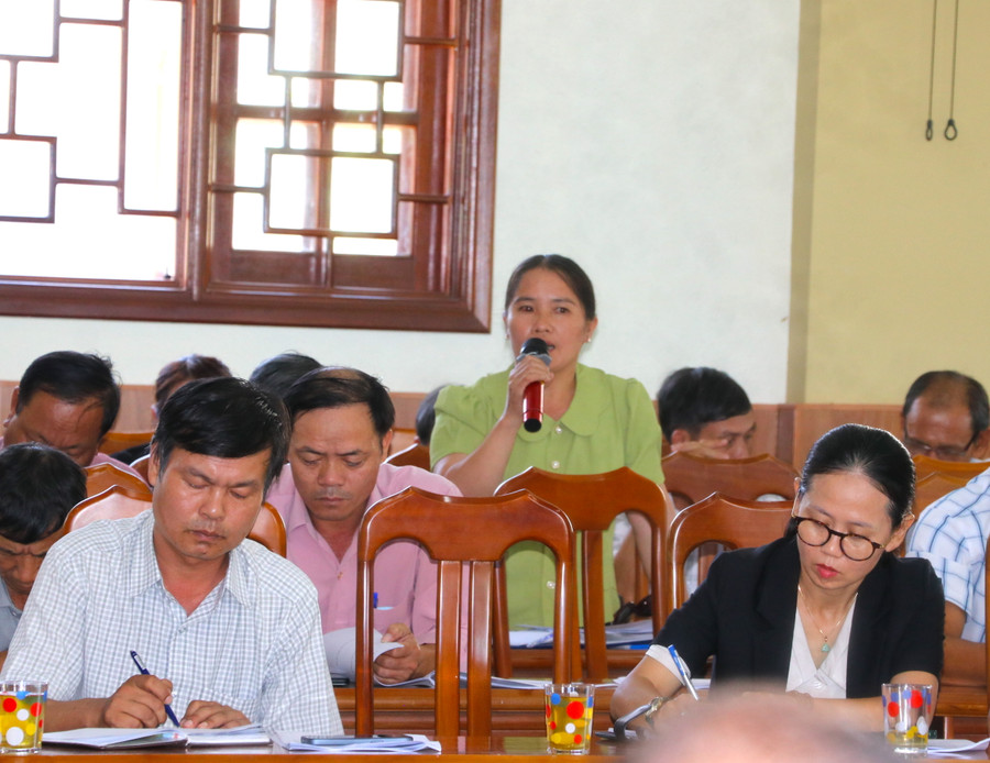 Đại biểu tham gia ý kiến tại hội nghị. Ảnh: Ngọc Minh