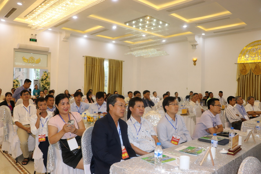 Hơn 250 đại biểu đến từ các tổ chức, doanh nghiệp, nhà đầu tư trong và ngoài tỉnh Gia Lai dự hội nghị xúc tiến đầu tư. Ảnh: An Phát