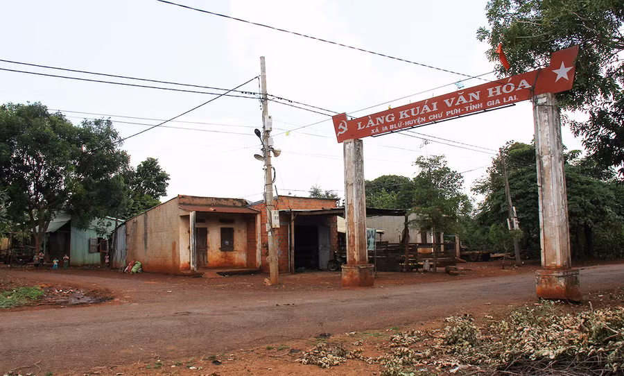 Làng Kuái đìu hiu, vắng bóng người. Ảnh: T.D