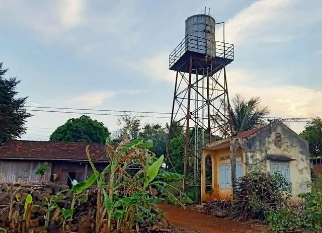 Các công trình nước sạch "đắp chiếu" ở Đắk Lắk đều có chủ đầu tư thuộc cấp huyện, cấp xã. Ảnh: C.T.V Các công trình nước sạch "đắp chiếu" ở Đắk Lắk đều có chủ đầu tư thuộc cấp huyện, cấp xã. Ảnh: C.T.V