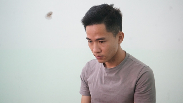 Lộ đường dây nhân viên ngân hàng mua bán thông tin tài khoản khách hàng - Ảnh 1. Bị can Hoàng Đức Nhu. Ảnh: NGUYỄN TÚ