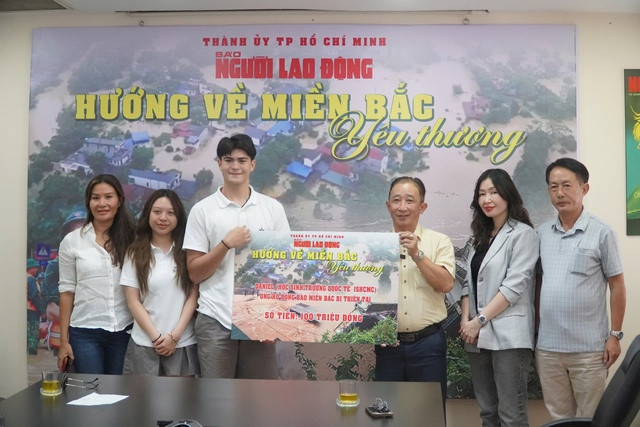 Daniel Thang Hauksson trao 100 triệu đồng hỗ trợ đồng bào miền Bắc bị ảnh hưởng bão Yagi