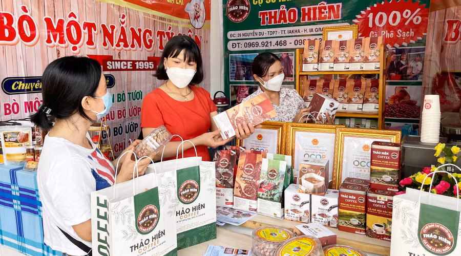 Nhờ đẩy mạnh tìm kiếm, khai thác thị trường, đa dạng kênh tiêu thụ nên nhiều doanh nghiệp, HTX đã có đầu ra ổn định cho sản phẩm. Ảnh: V.T