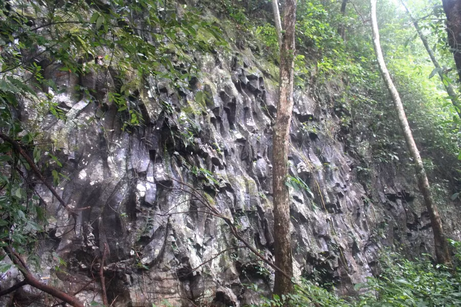 Thành Phan Đình Phùng ở vùng lõi Vườn Quốc gia Vũ Quang