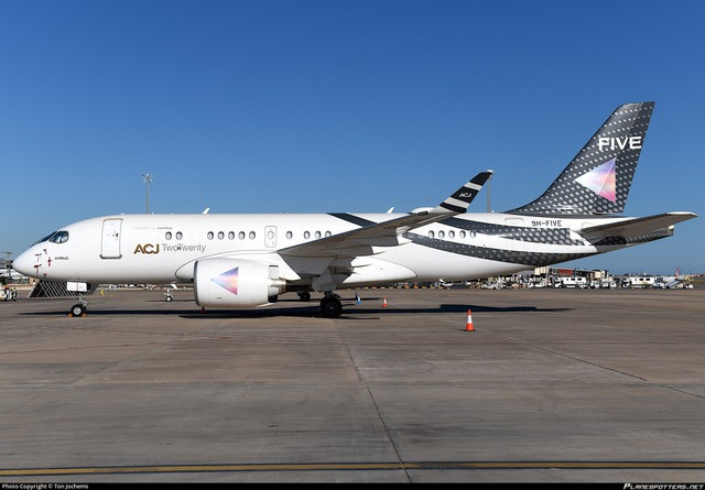Chiếc ACJ TwoTwenty trị giá 100 triệu USD và cho thuê 15.000 USD/giờ
