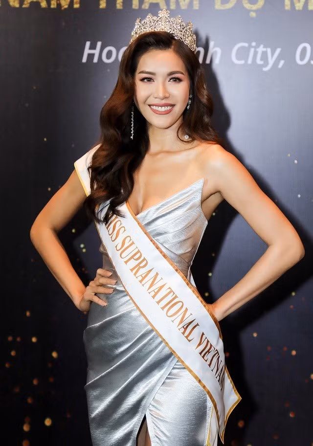Minh Tú gây tranh cãi khi được gọi là hoa hậu dù chỉ giành giải phụ Miss Supranational Asia 2018.