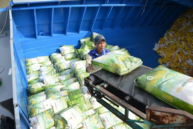 Kim ngạch xuất khẩu gạo trong 8 tháng đạt 3,85 tỷ USD, tăng 21,7% so với cùng kỳ năm trước. (Ảnh: PV/Vietnam+) Kim ngạch xuất khẩu gạo trong 8 tháng đạt 3,85 tỷ USD, tăng 21,7% so với cùng kỳ năm trước. (Ảnh: PV/Vietnam+)
