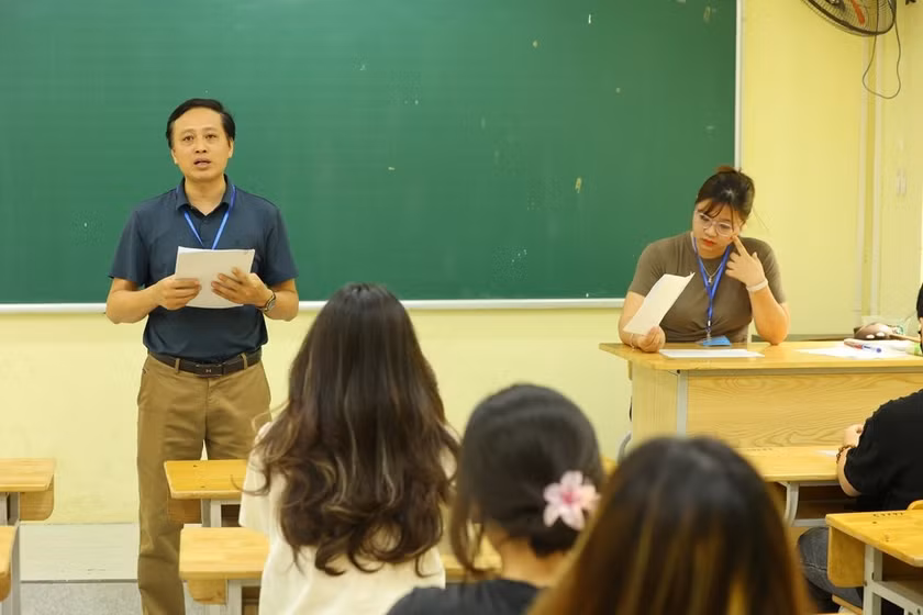 Thí sinh dự thi Tốt nghiệp Trung học phổ thông năm 2024. (Ảnh: Hoài Nam/TTXVN)