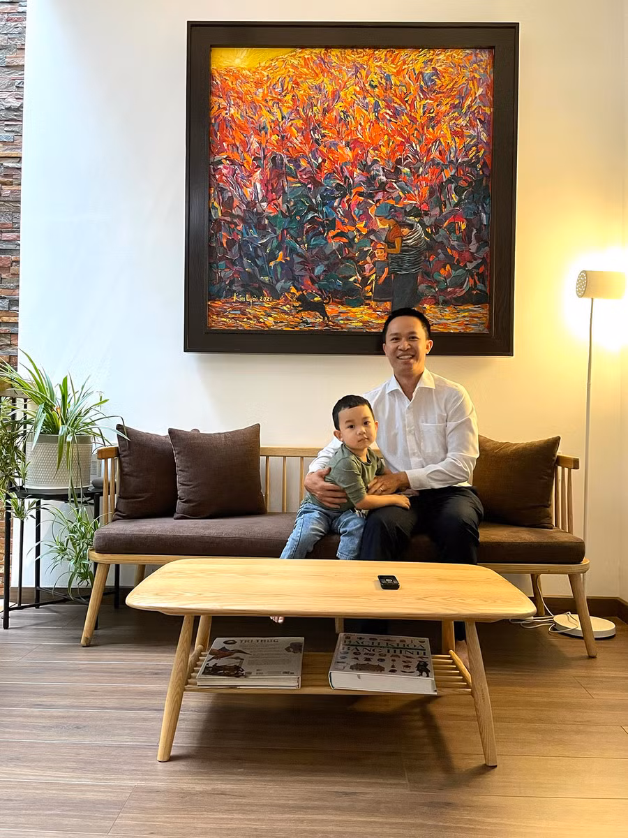 Không gian nhà của gia đình anh Phạm Hùng mang đậm dấu ấn nghệ thuật. Ảnh: Phương Duyên