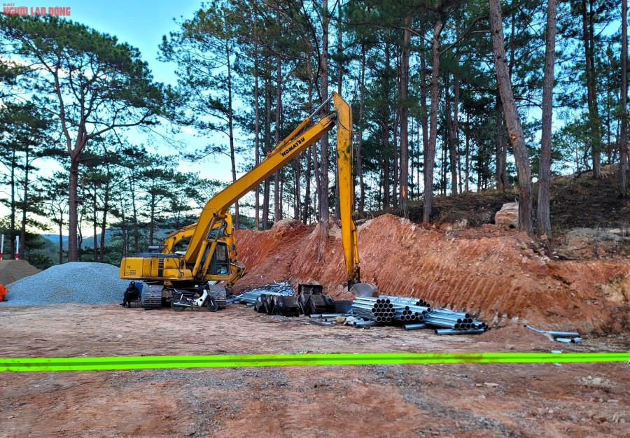 Sau thời gian lưu thông tạm, đoạn từ thác Datanla đến Liên Khương tiếp tục đóng để thi công hoàn thiện, kịp chính thức thông toàn tuyến trước Tết Nguyên đán Giáp Thìn 2024. Sau thời gian lưu thông tạm, đoạn từ thác Datanla đến Liên Khương tiếp tục đóng để thi công hoàn thiện, kịp chính thức thông toàn tuyến trước Tết Nguyên đán Giáp Thìn 2024.