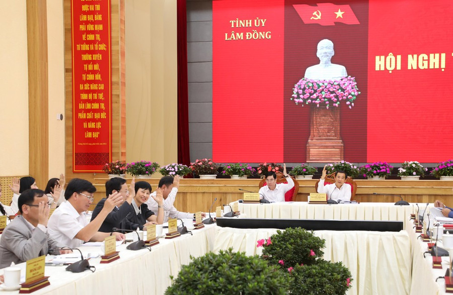 Tỉnh ủy Lâm Đồng biểu quyết thông qua điều chỉnh chủ trương hai dự án cao tốc qua địa bàn Tỉnh ủy Lâm Đồng biểu quyết thông qua điều chỉnh chủ trương hai dự án cao tốc qua địa bàn