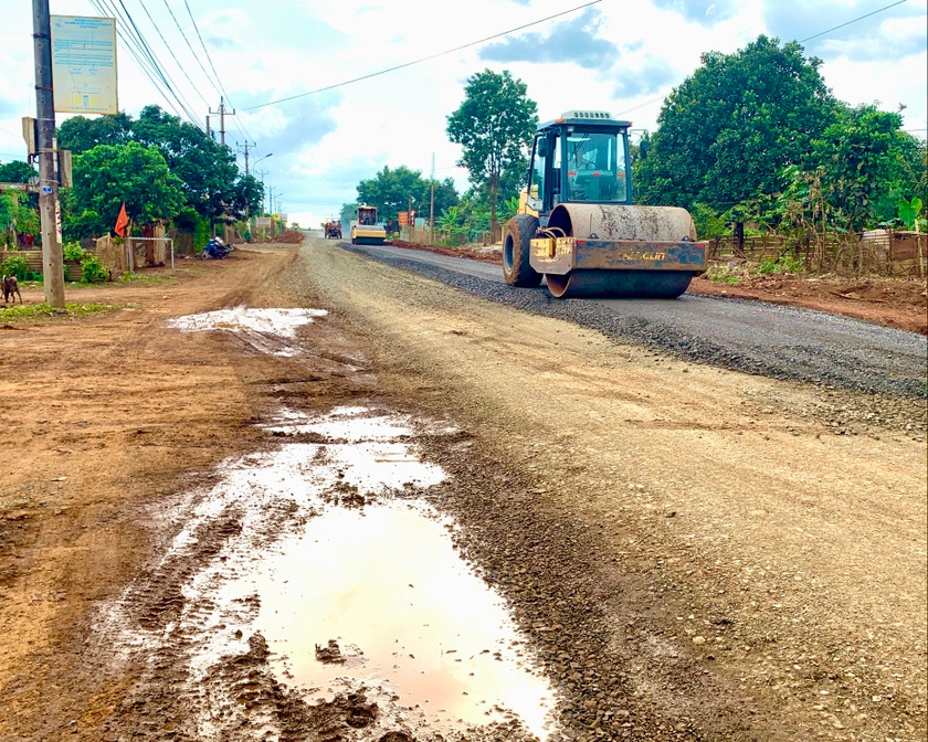 Chương trình MTQG phát triển kinh tế-xã hội vùng đồng bào dân tộc thiểu số và miền núi, hạn chế vẫn là việc phân bổ vốn trung ương chậm. Ảnh: Hà Duy