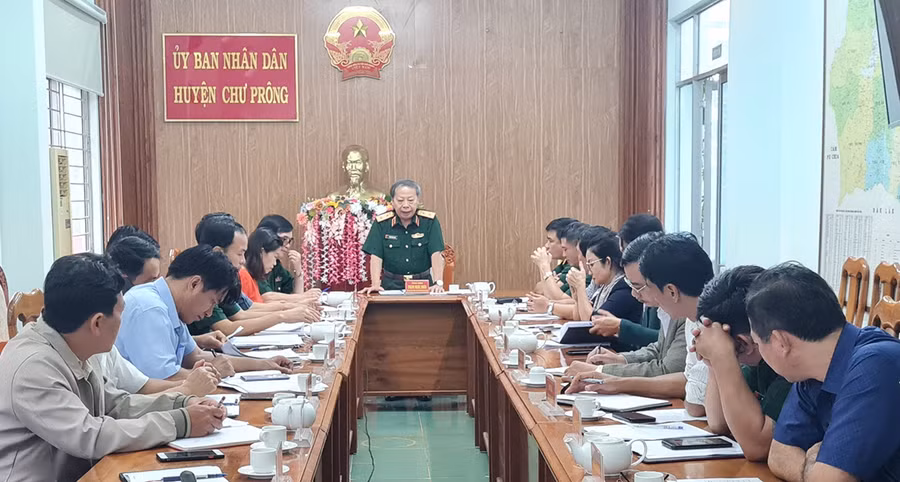 Quang cảnh buổi làm việc. Ảnh: Khánh Linh