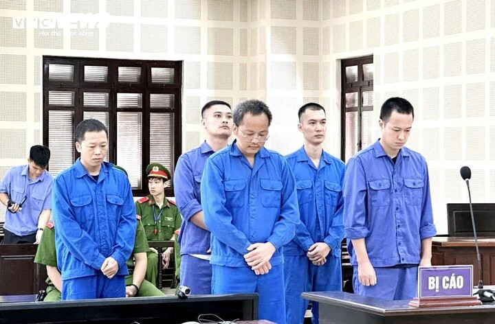 Các bị cáo tại phiên xét xử. Các bị cáo tại phiên xét xử.