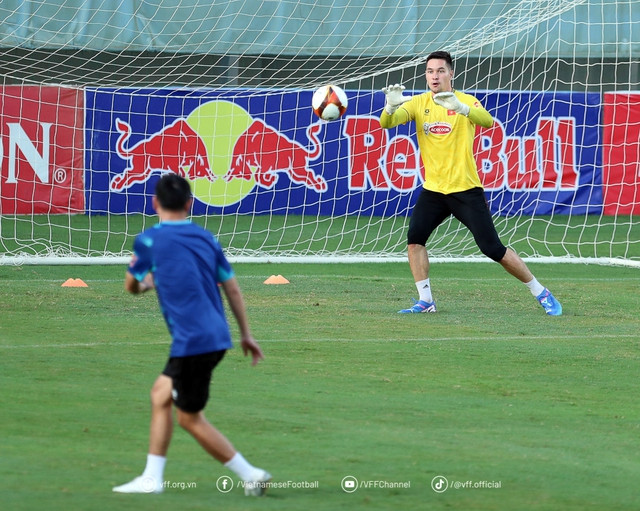 ...và Nguyễn Filip là hai thủ thành xuất sắc của tuyển Việt Nam ở thời điểm hiện tại