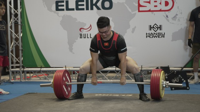 Đặng Thế Hưng tranh tài tại giải châu Á. Ảnh: NVCC Đặng Thế Hưng tranh tài tại giải châu Á. Ảnh: NVCC