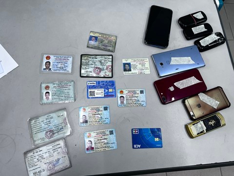 Tang vật thu giữ.