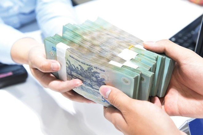 Khách hàng đề nghị cấp tín dụng vượt giới hạn phải không có nợ xấu tại các tổ chức tín dụng trong 3 năm liền kề trước thời điểm đề nghị cấp tín dụng (ảnh minh họa) Khách hàng đề nghị cấp tín dụng vượt giới hạn phải không có nợ xấu tại các tổ chức tín dụng trong 3 năm liền kề trước thời điểm đề nghị cấp tín dụng (ảnh minh họa)